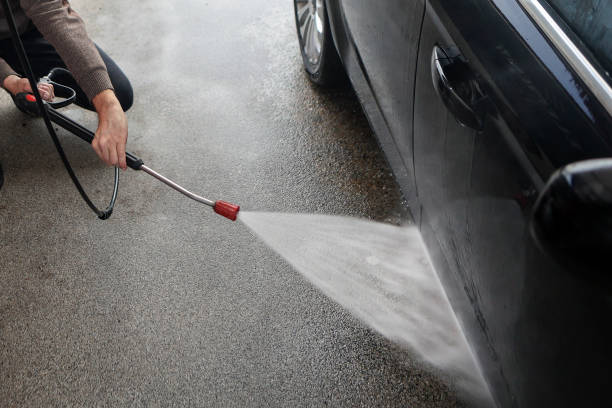 Why Choose Our Certified Pressure Washing Experts for Your Project Needs in Warsaw, KY?